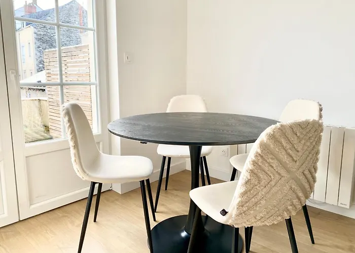 Lejlighed Beautiful T2 Tastefully Renovated Terrace - Madeleine *